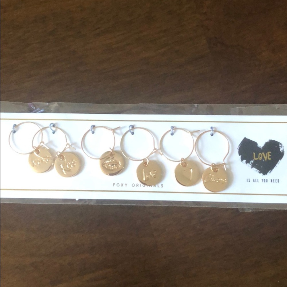 6 LOVE Wine Charms